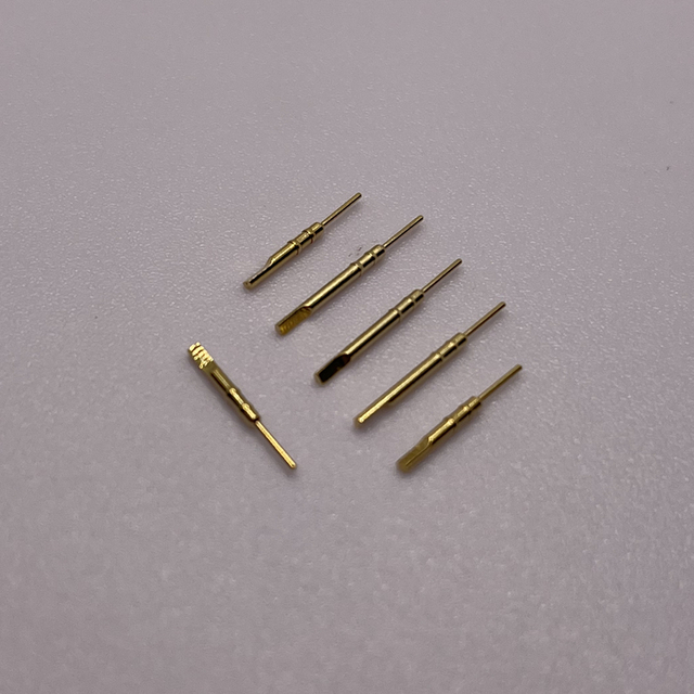 0,8 x 23 mm große Kontaktstifte für Industriesteckverbinder 