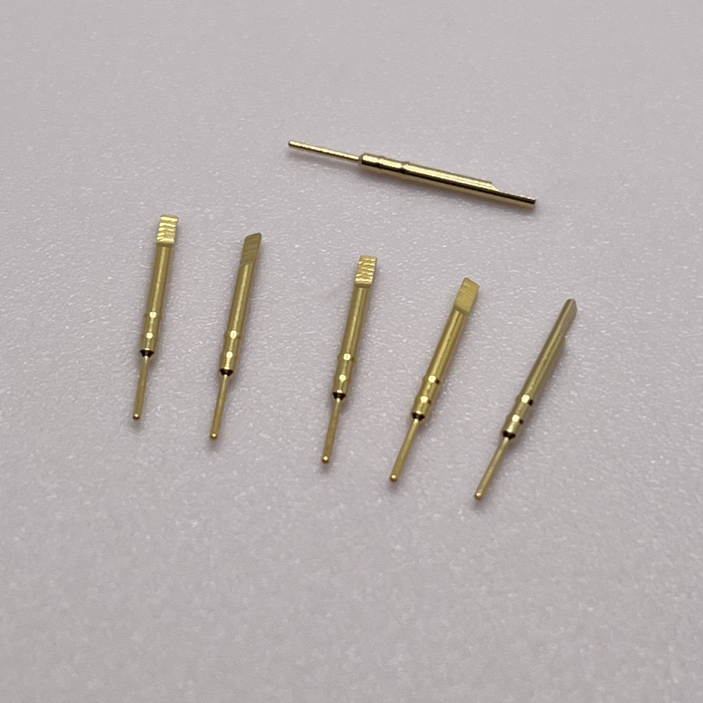 0,45 x 15 mm Kontaktstifte für Industriegeräte-Steckverbinder 